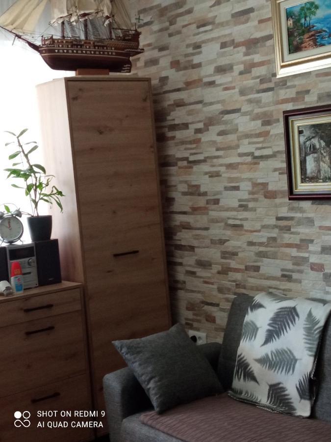 Sunce Apartment กอสเตรนา ภายนอก รูปภาพ